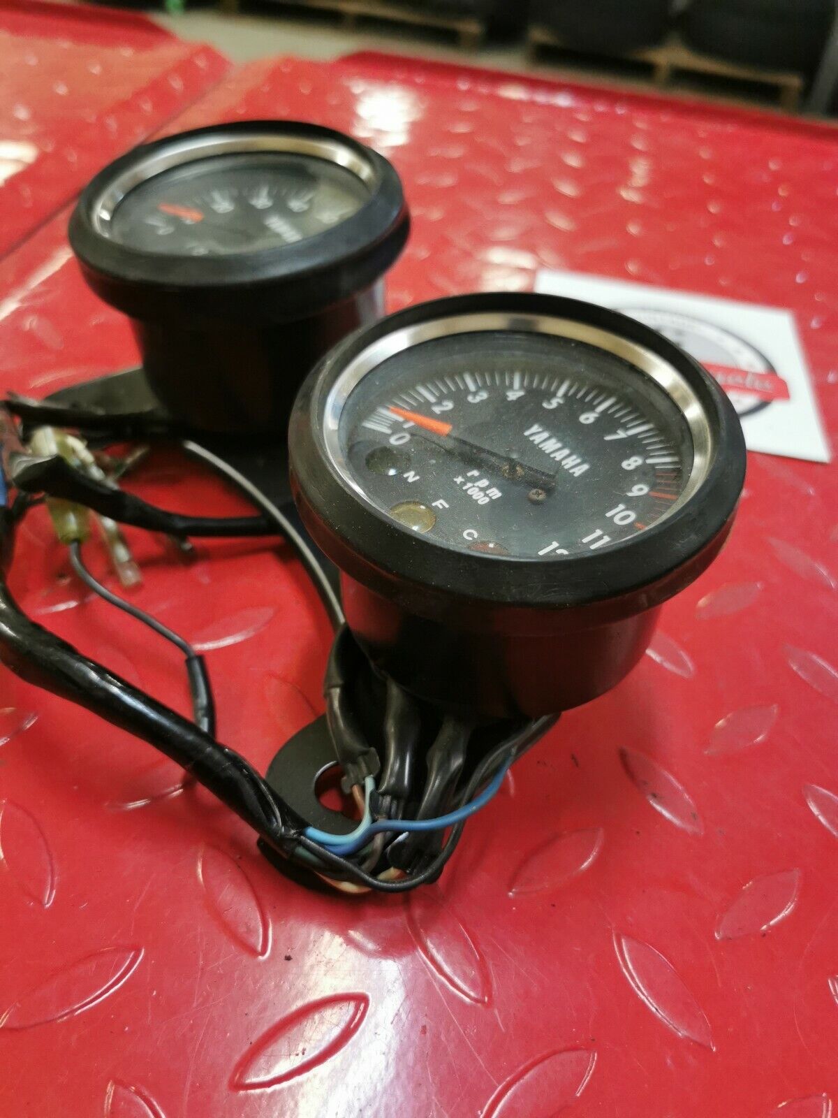 Yamaha CS3 RD200 speedometer tachometer speedo tach meter 237-83510-41-00