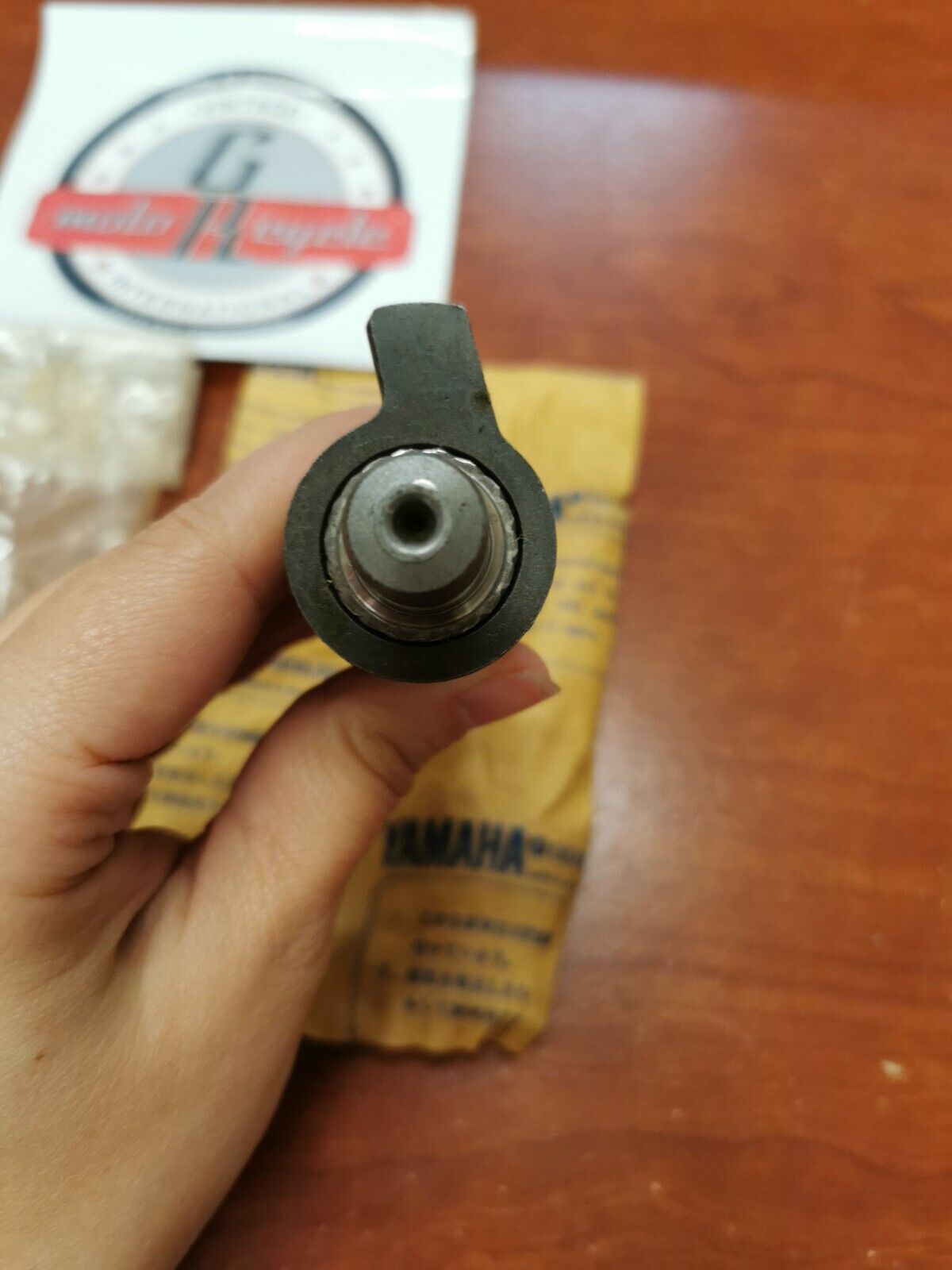 NOS Yamaha 1975 1976 RS100 KICK AXLE 305-15660-04-00 Y86