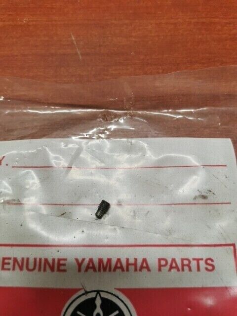 NOS Yamaha 1976 1977 GS340 SLOW JET #70 865-14515-70-00 Y126