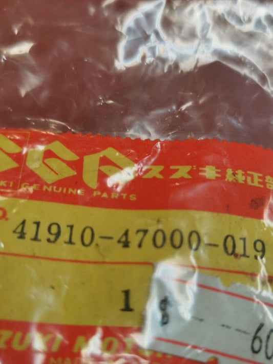 NOS SUZUKI GS500 1977 - 1981 PLATE, ENGINE MOUNTING 41910-47000-019 S2
