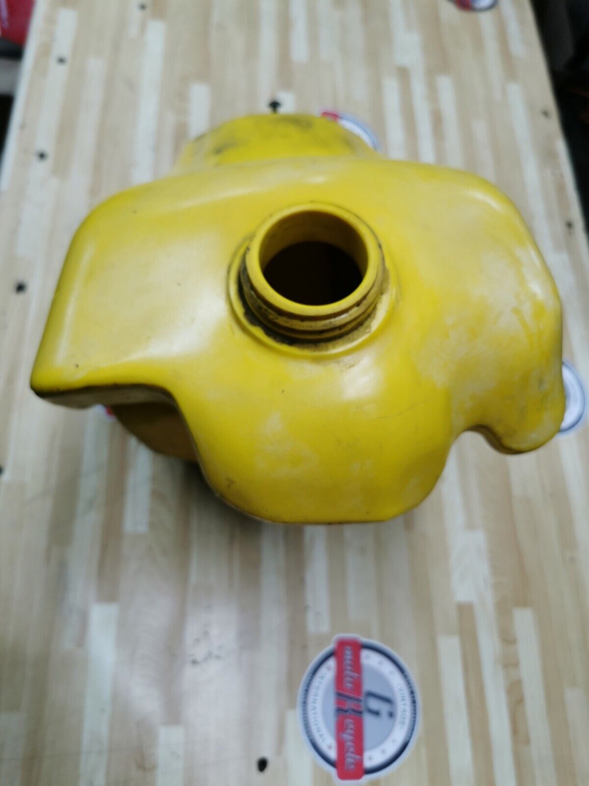 Suzuki RM250 1984 fuel tank gas petrol reservoir 1985
