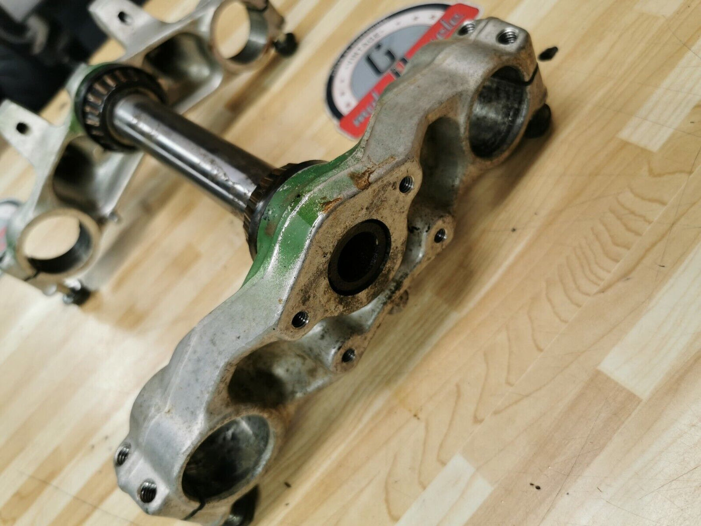Kawasaki KX80 1990 steering stem triple clamp tree 1989 1991 44037-1225