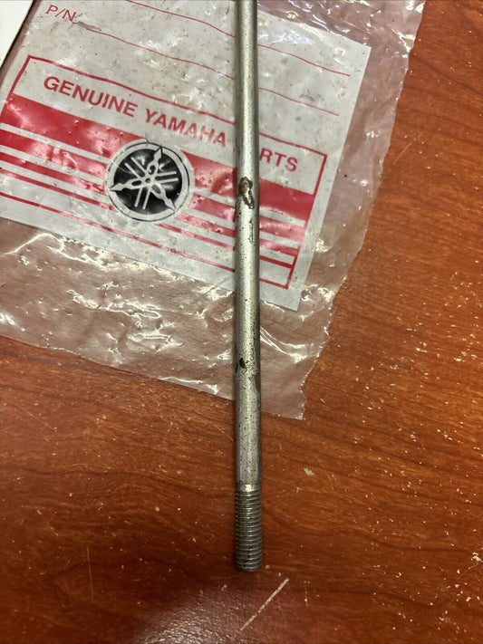 NOS Yamaha HEXAGON BOLT 97321-08245-00 SUB 97101-08245-00 Y184