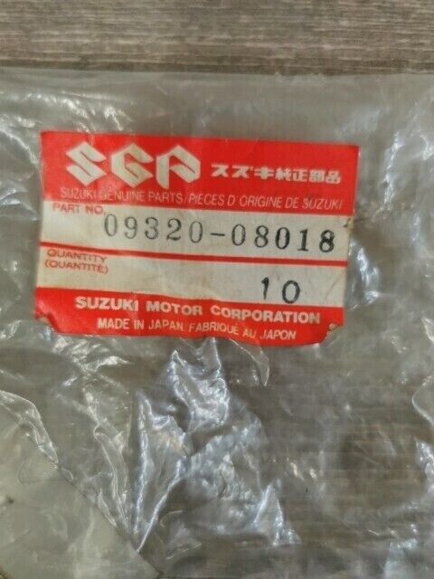 NEW NOS SUZUKI GV1400GD LTA750XZ GSF1200S CUSHION 09320-08018 S37