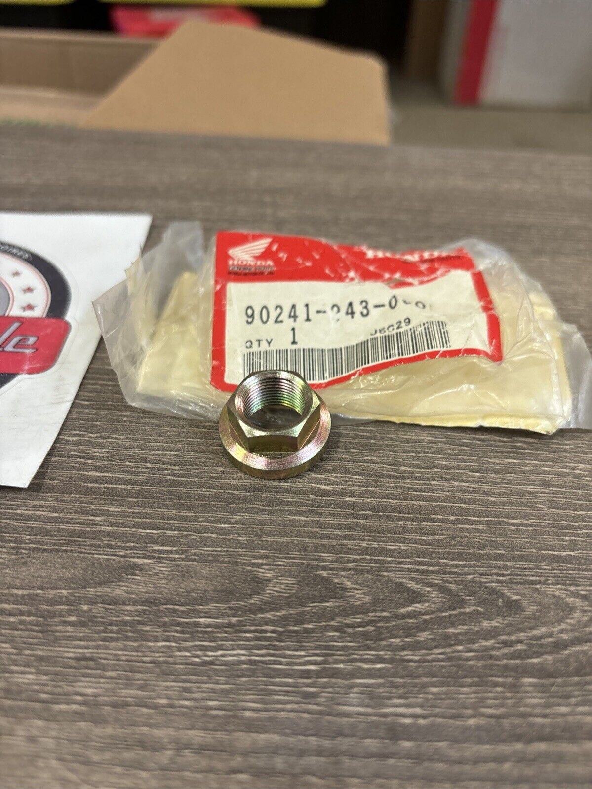 NOS Honda 1981 - 1985 ATC110 ROTOR SETTING NUT 90241-943-000 H132