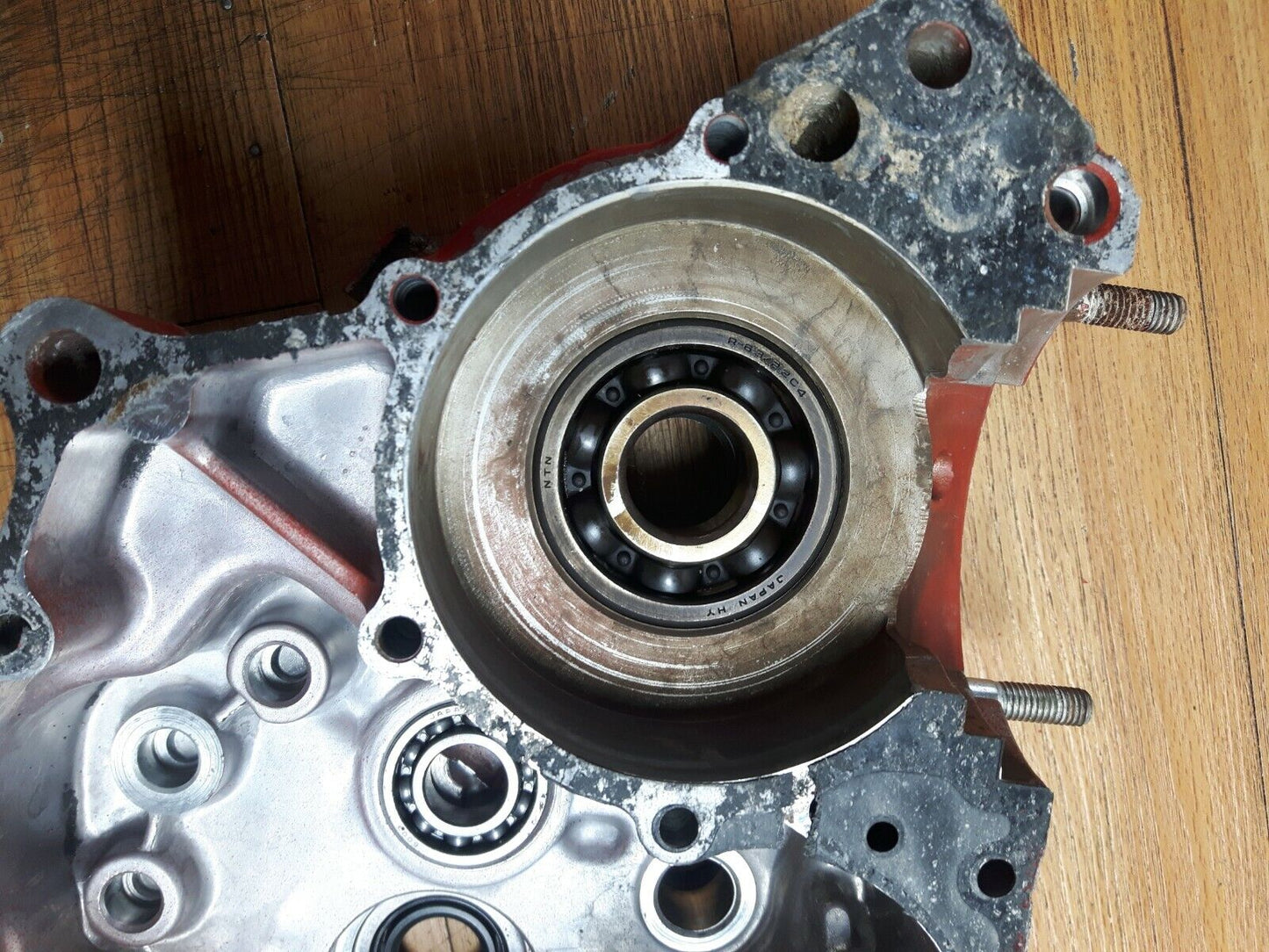 Honda CR125R 1981 crankcase crank case motor left right matching 111A0-KA3-000