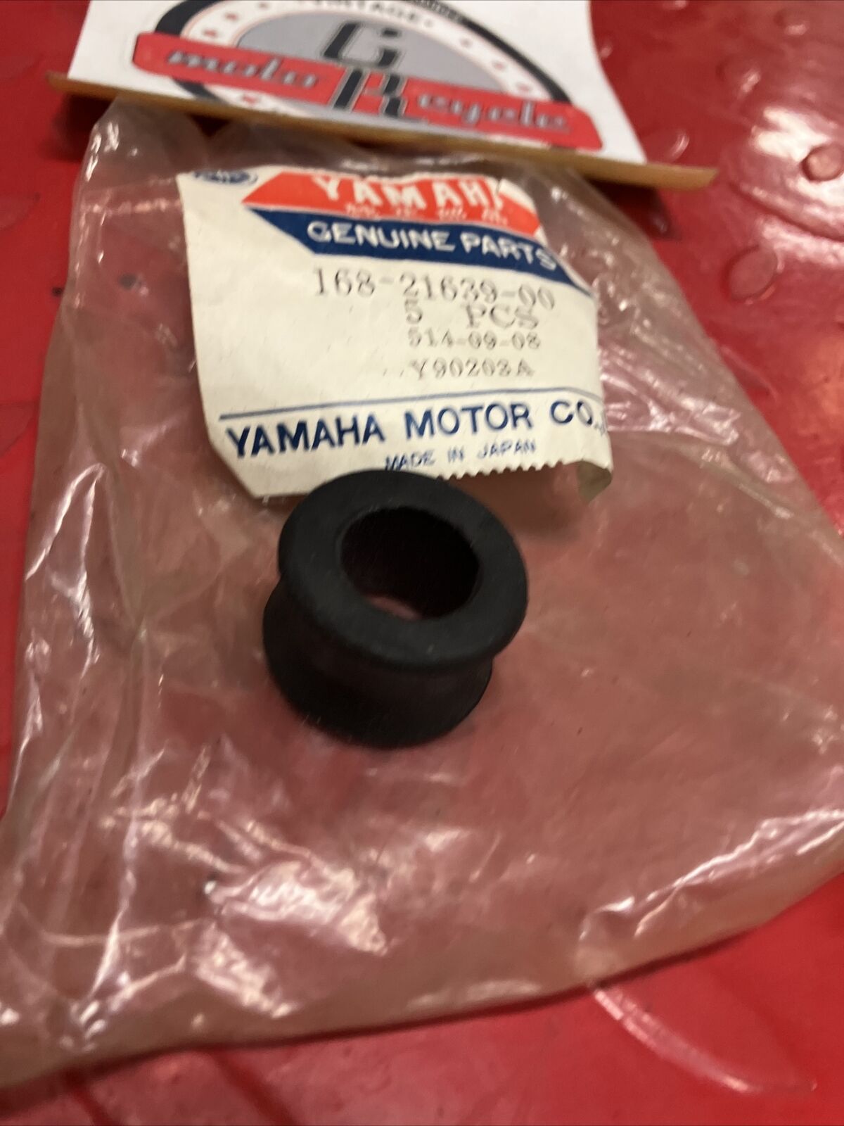 NEW NOS YAMAHA EXHAUST DAMPER 168-21639-00-00 Y67