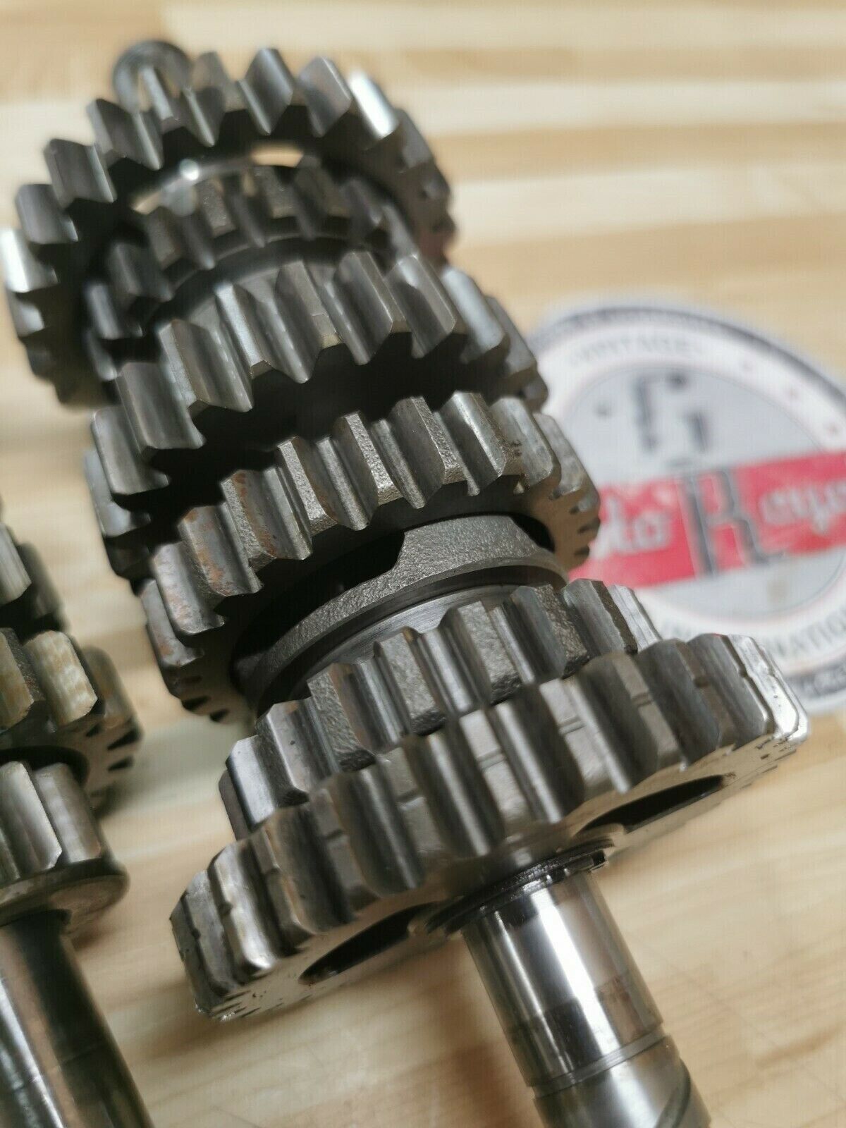 Yamaha YZ125 1985 transmssion mainshaft countershaft input output shaft gear