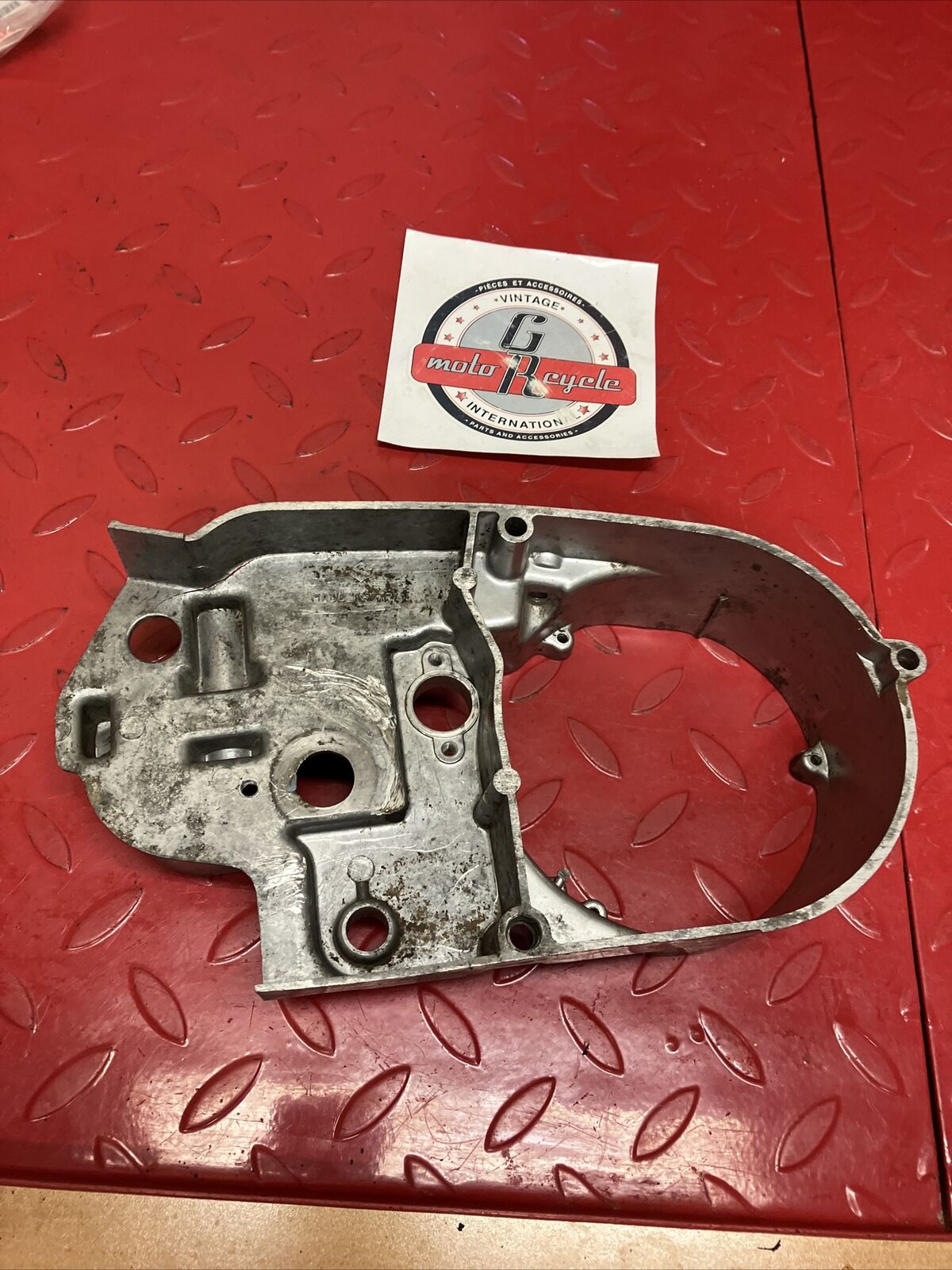 Suzuki TC125 1972 Left crankcase stator cover 1973 1974