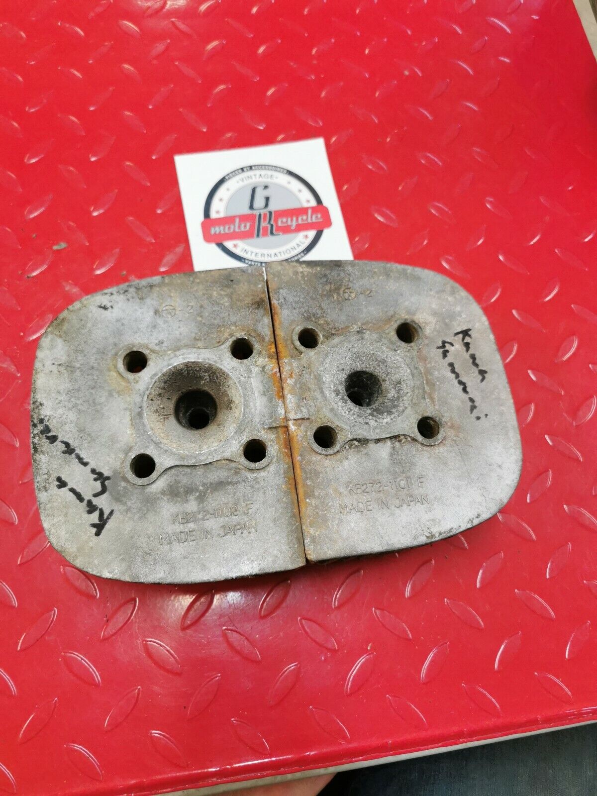 Kawasaki Samurai A1 cylinder head jug barrel cover KB272-1101 F