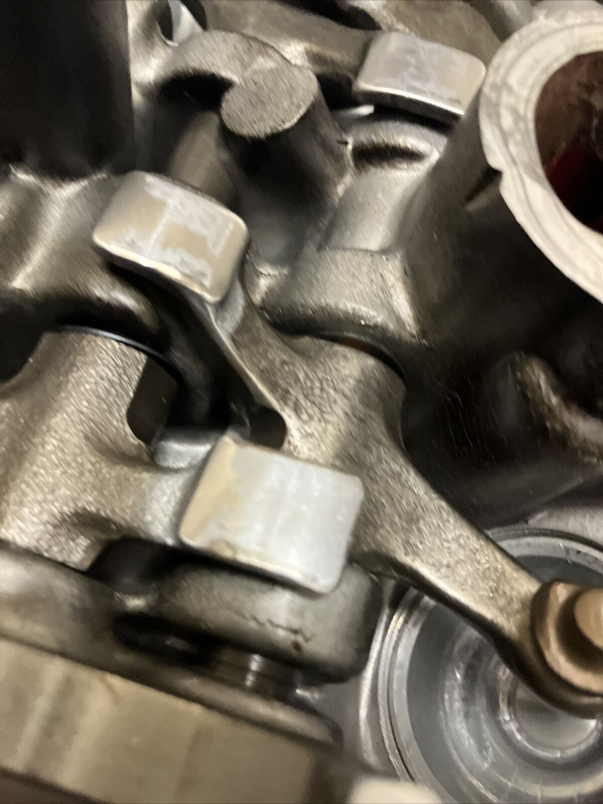 Honda XL350R 1984 cylinder head cover valve cover