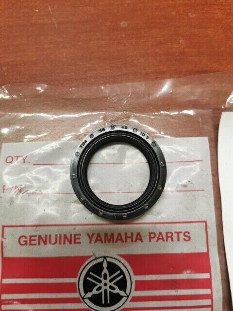 NOS Yamaha 1973 1974 TX750 OIL SEAL 341-23145-50-00 SUB 341-23145-51-00 Y142