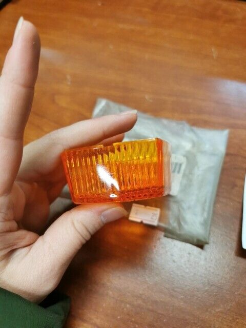 NOS Yamaha 1997 - 2002 CW50 FLASHER LENS 4UY-H3312-00-00 Y102