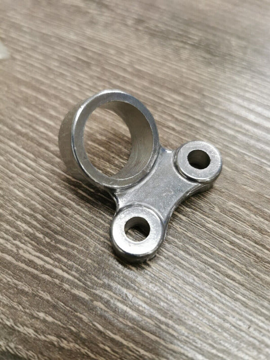 NOS YAMAHA HOLDER BRAKE HOSE 1 306-25875-00 Y57