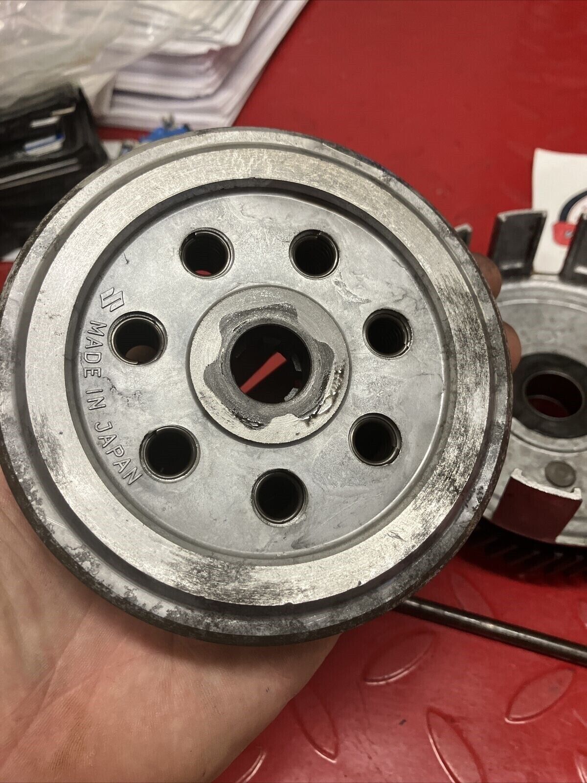 Suzuki RV125 1975 clutch basket hub pressure plate assembly
