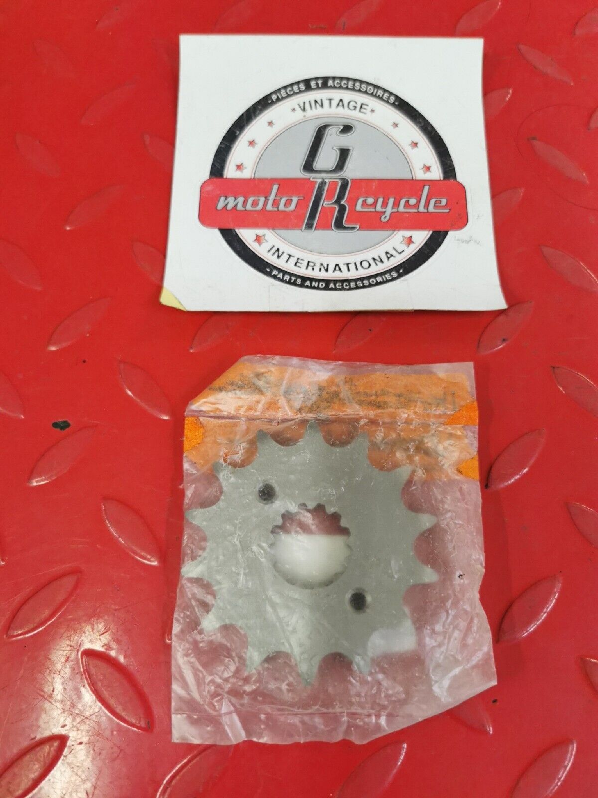 NOS KAWASAKI ZX600 ZX750 1985 - 1997 SPROCKET OUTPUT 15T 13144-1117 110-712 J17