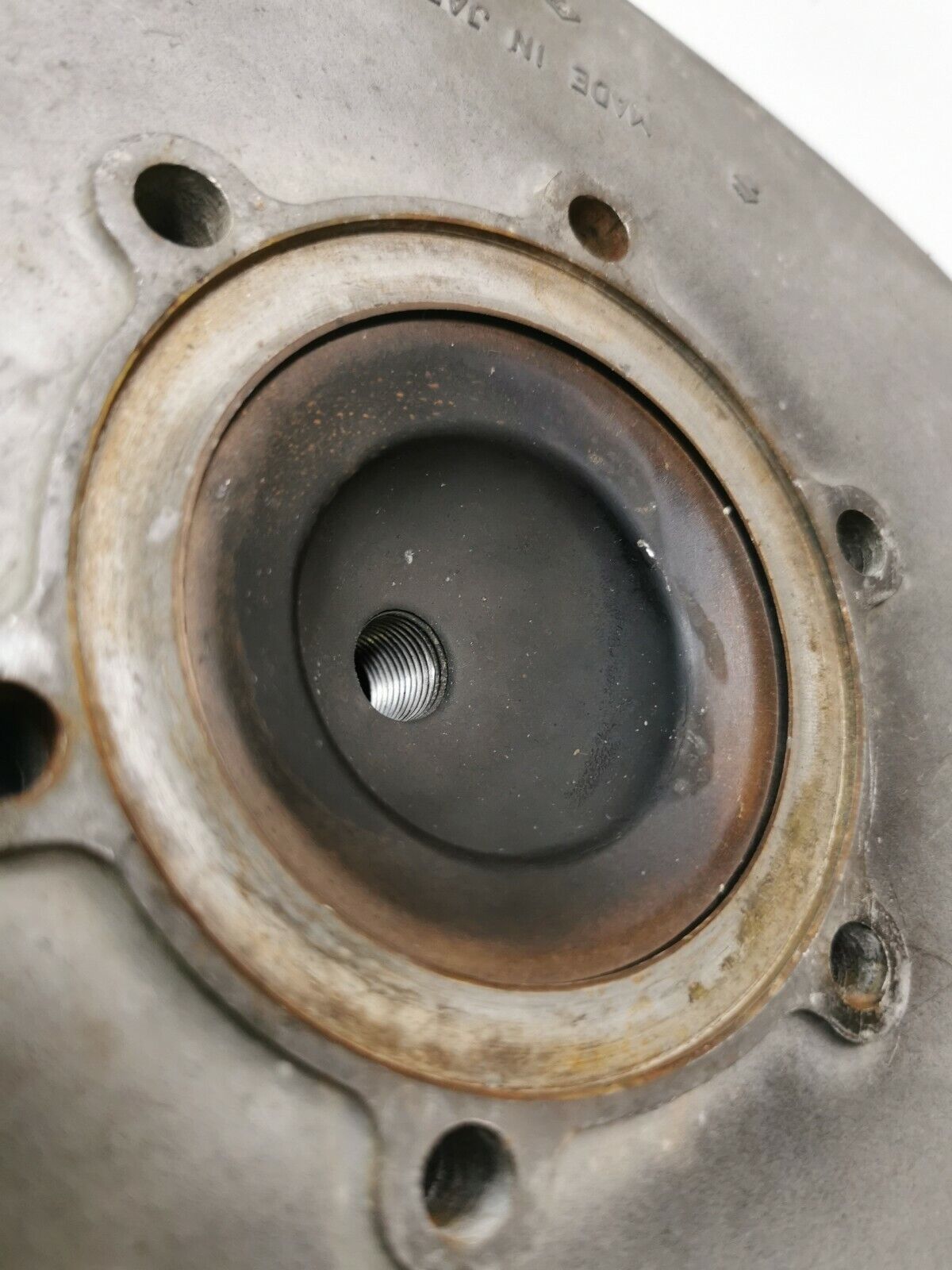 Suzuki RM250 1976 cylinder head jug barrel cover