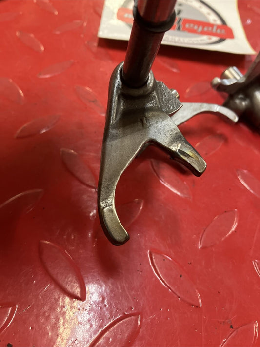 Yamaha DT200 1984 transmission gearshift gear shift fork