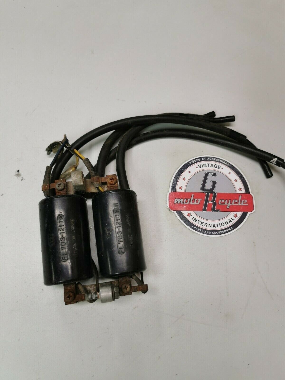 Honda CB750F 1978 ignition coil left right 30500-300-013 30502-300-003