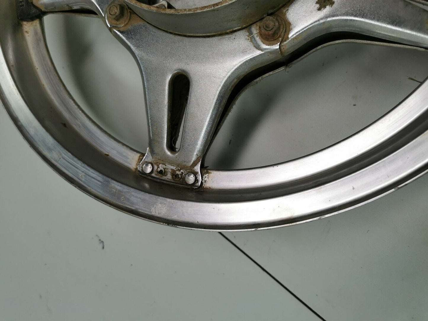 Honda CB750F 1978 back rear wheel rim 1977 2.15 x 18