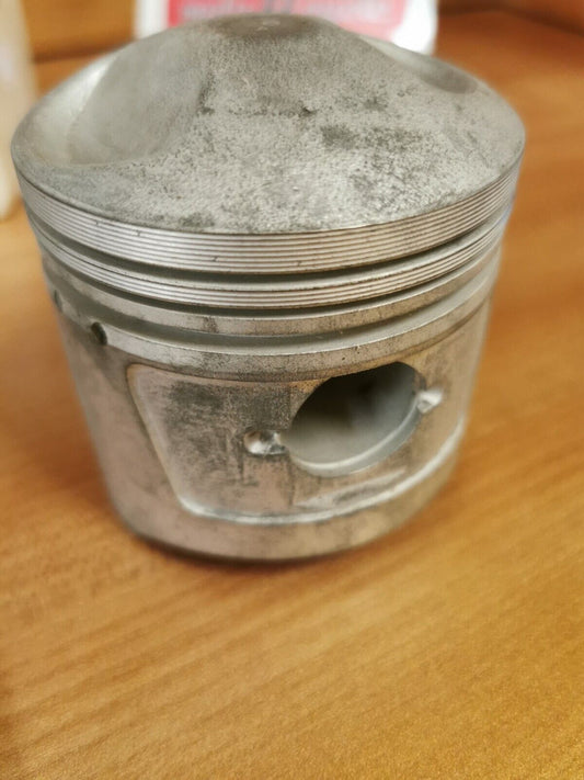 NOS YAMAHA XS1 XS2 TX650 1970 - 1973 PISTON 1 O/S 0.25 256-11635-02-00 Y47