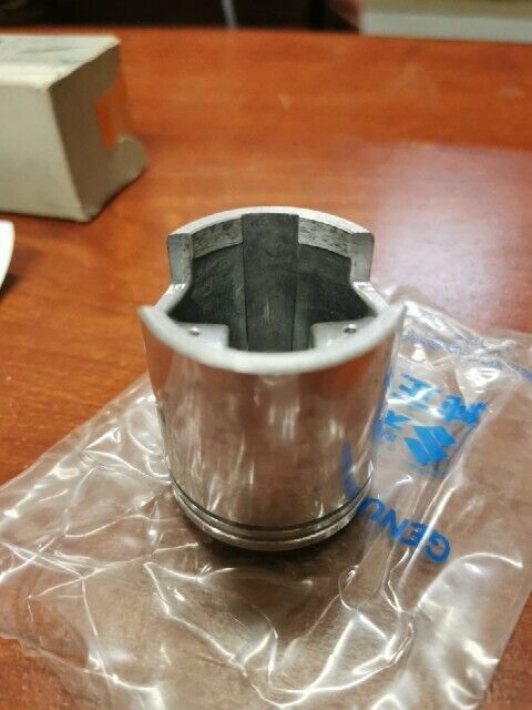 NOS Suzuki 1968 M31 PISTON OS .50 12110-027506 SUB. 12110-02750 S32