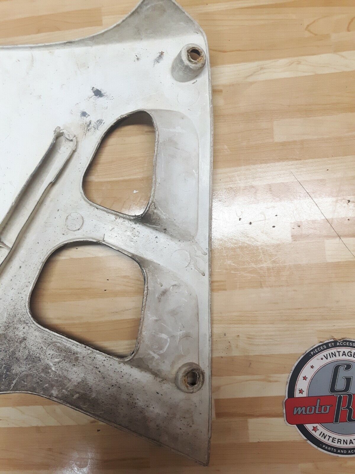 Honda CR250R 1991 fuel gas tank radiator right shroud cover CR125 19071-KZ3-730Z