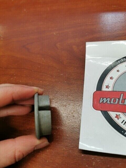 NOS Yamaha FS1 FS50 KICK SPRING COVER 132-15676-00-00 SUB 132-15676-01-00 Y119