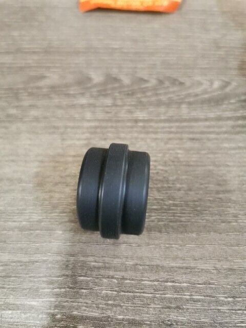 NOS SUZUKI DR400 1980 DR500 PE175 PE250 ROLLER CHAIN GUIDE 61345-40220 S37