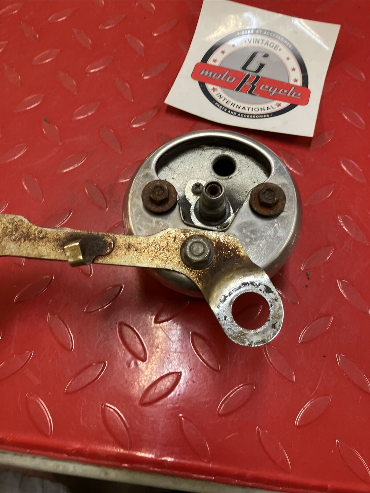 Honda CL350 1970 tachometer tach meter bracket T
