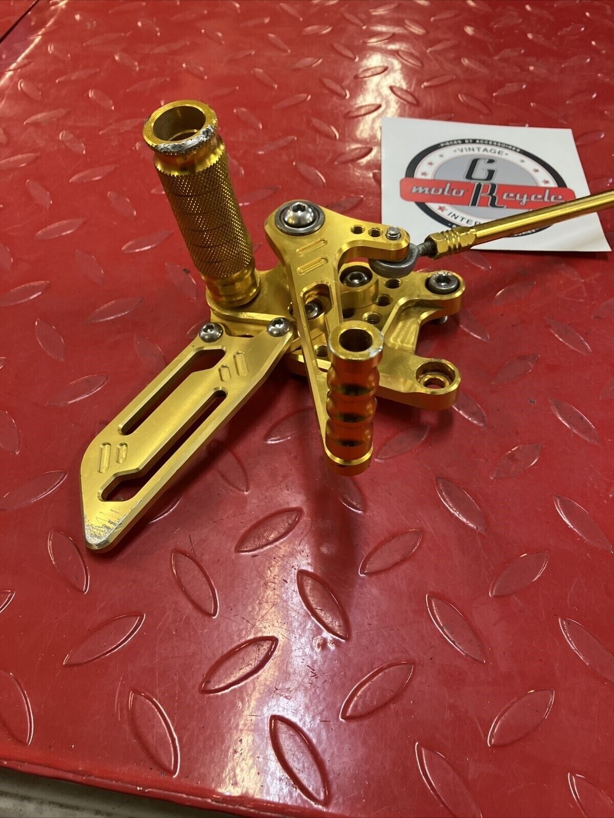 Suzuki GSXR1000 2003 Gold shifter left footpeg foot peg linkage 25600-40F00 2004
