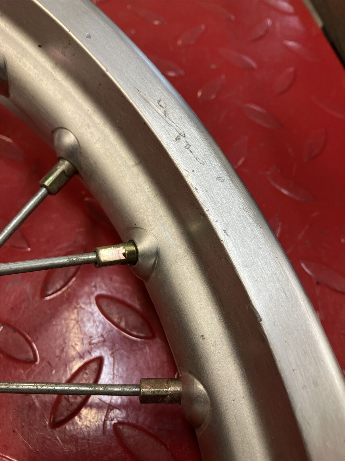 Honda XR250R 1991 rear wheel hub rim VERY NICE 1990 1992 1993 1994