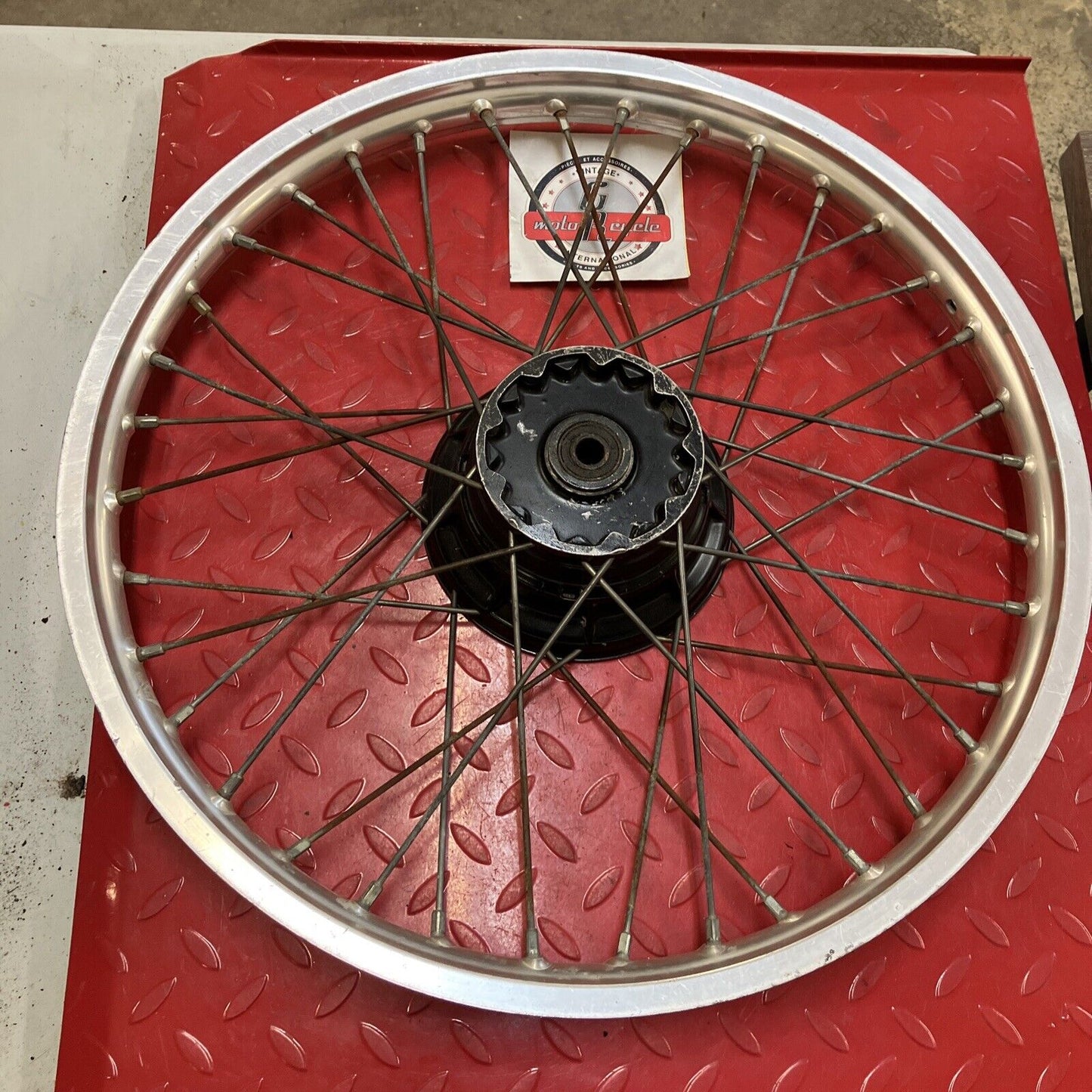 Suzuki RM125 1984 front wheel rim hub RM250 RM500 54110-14121