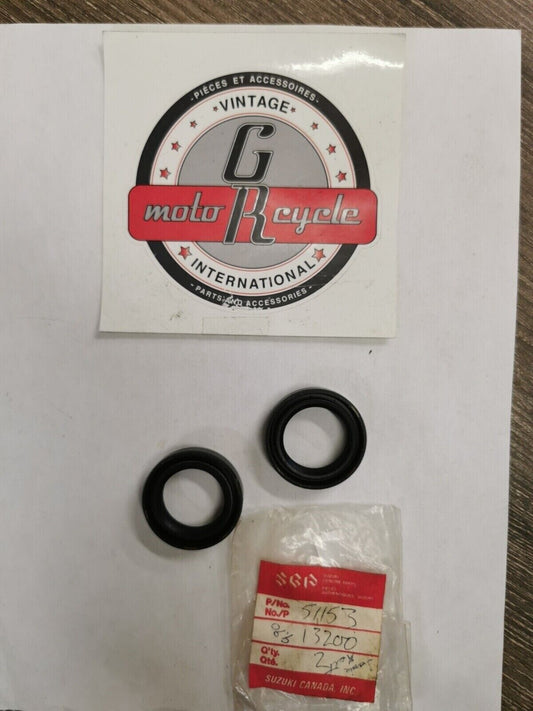 NOS SUZUKI TM75 RM80 1976 - 1979 OIL SEAL 51153-13200  S24