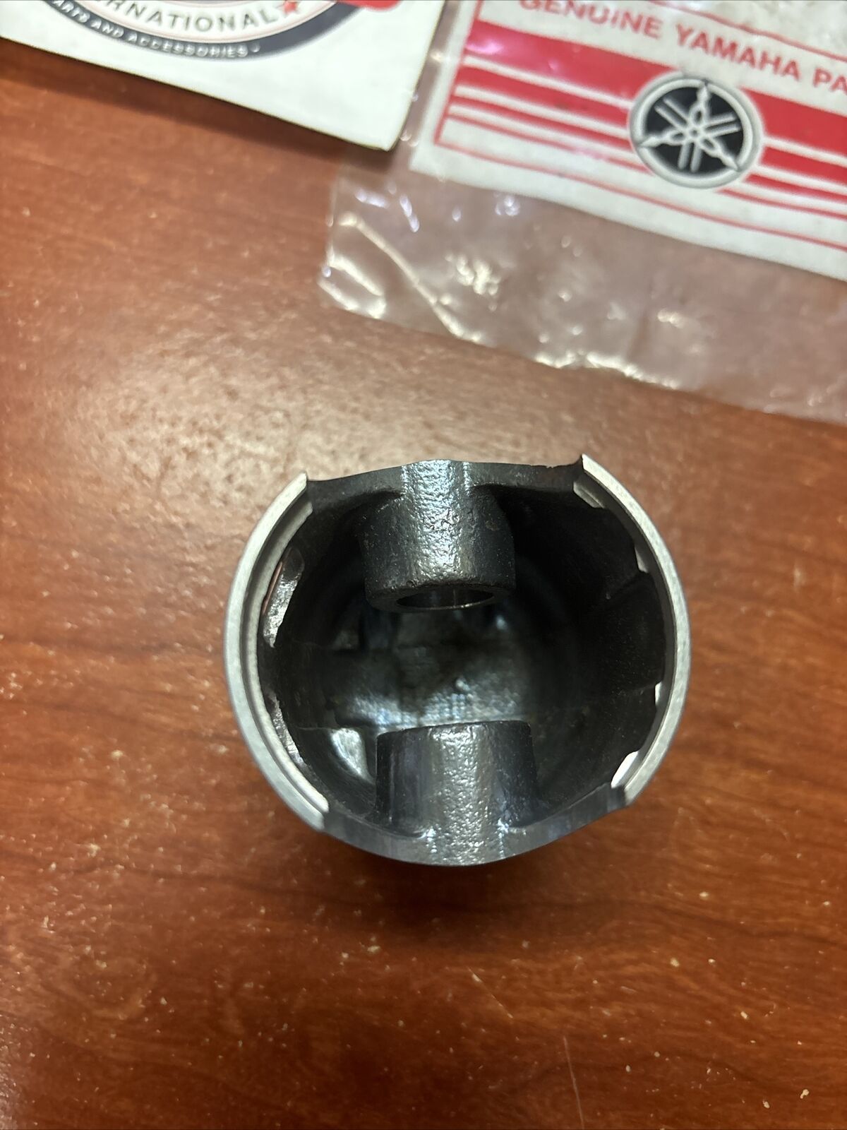 NOS Yamaha DT100 PISTON STD 0.98 437-11631-01-98 SUB 437-11631-01-97 Y175