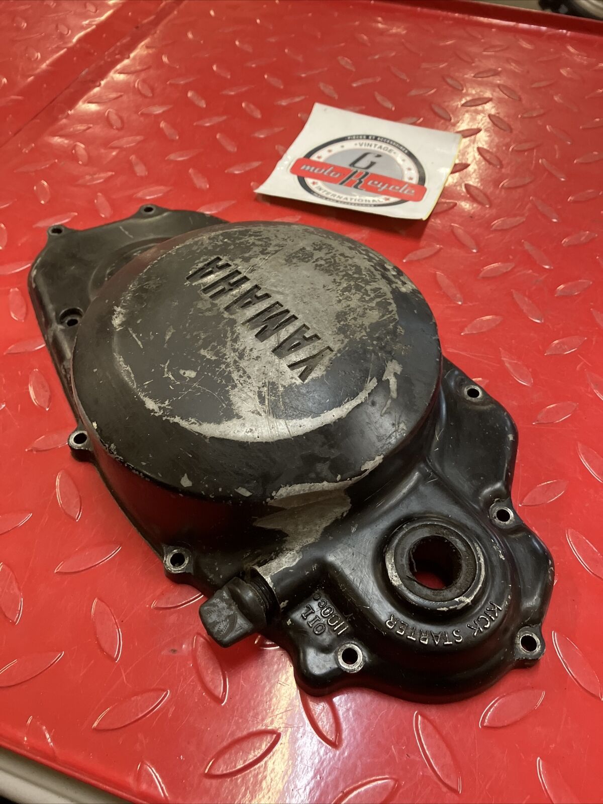 Yamaha YZ400 1977 right crankcase clutch cover YZ250