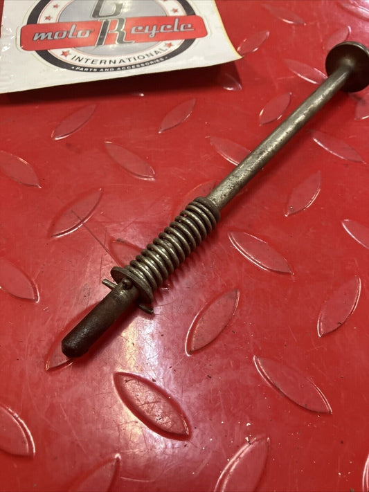 Suzuki RV90 1976 seat latch knob lever release lock striker