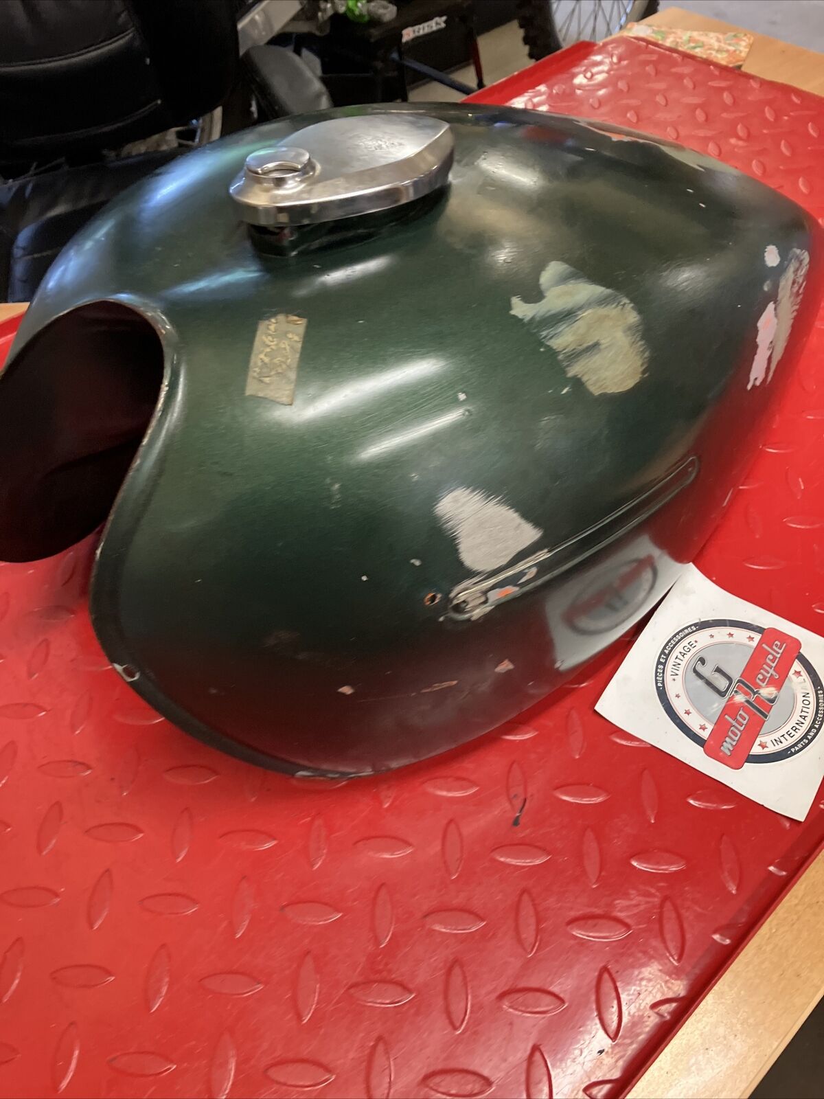 Kawasaki KZ1000 1977 1978 Fuel tank gas petrol reservoir