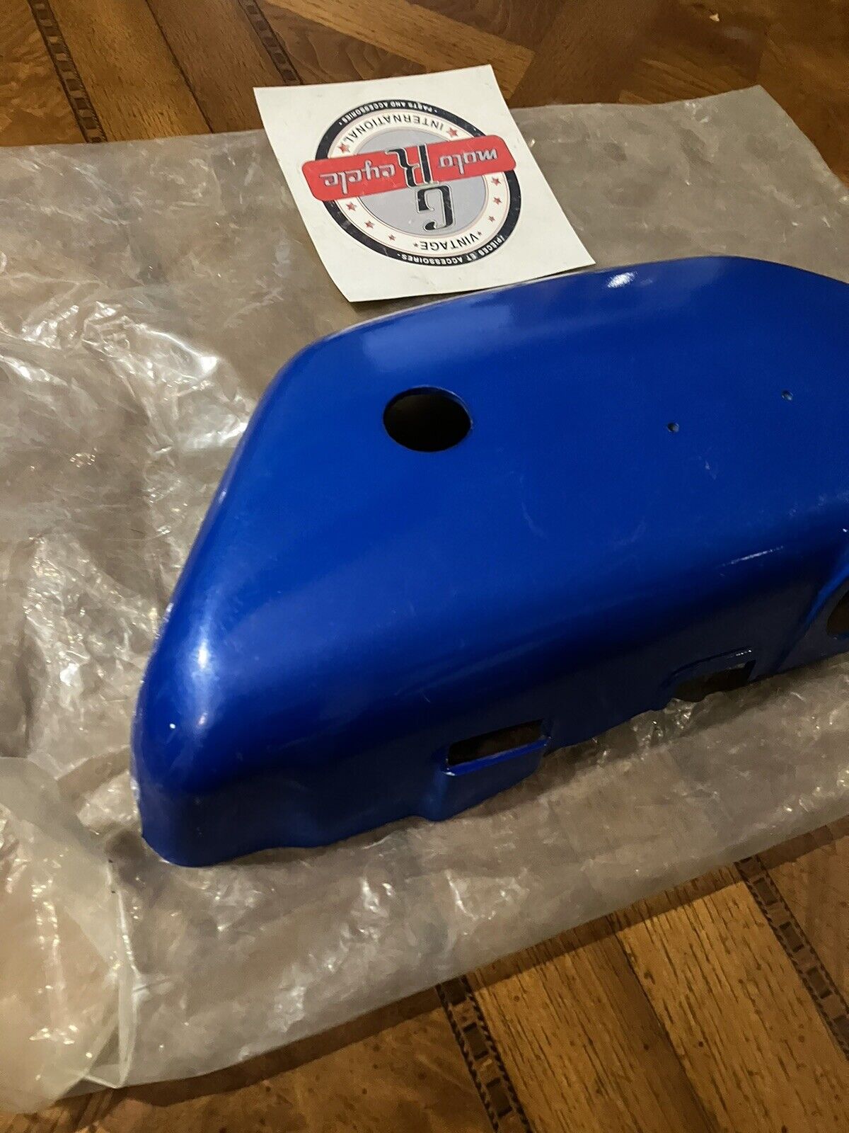 NOS Kawasaki S1 S2 1973 RIGHT SIDE COVER PANEL OIL TANK COVER 36007-031-93 K35 2