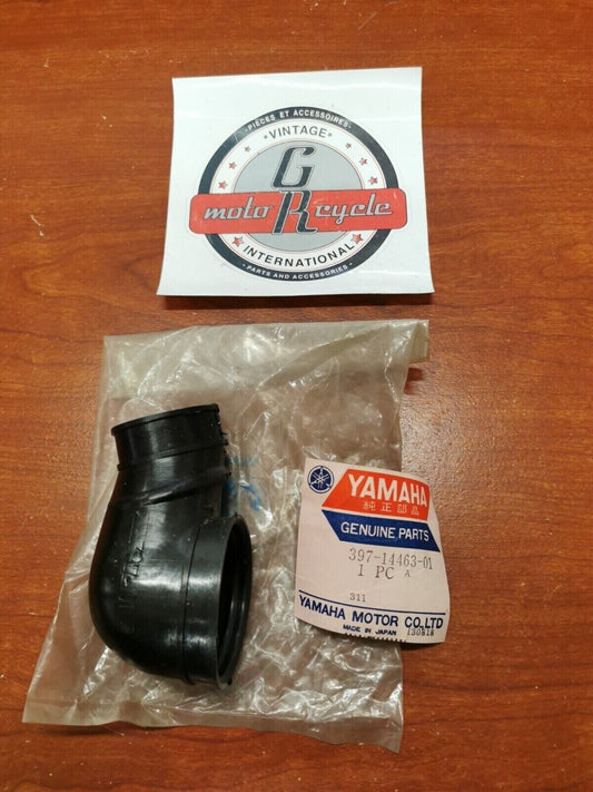 NOS Yamaha 1974 - 1976 RD200 AIR CLEANER JOINT 2 397-14463-01-00 Y86