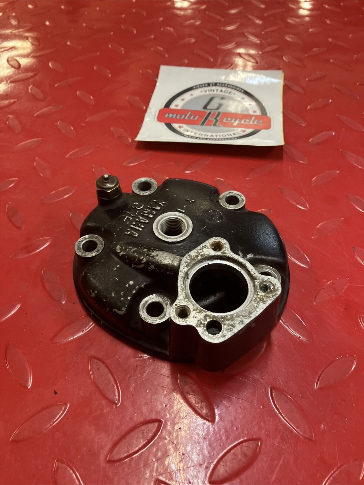 Yamaha DT200 1984 cylinder head jug barrel cover