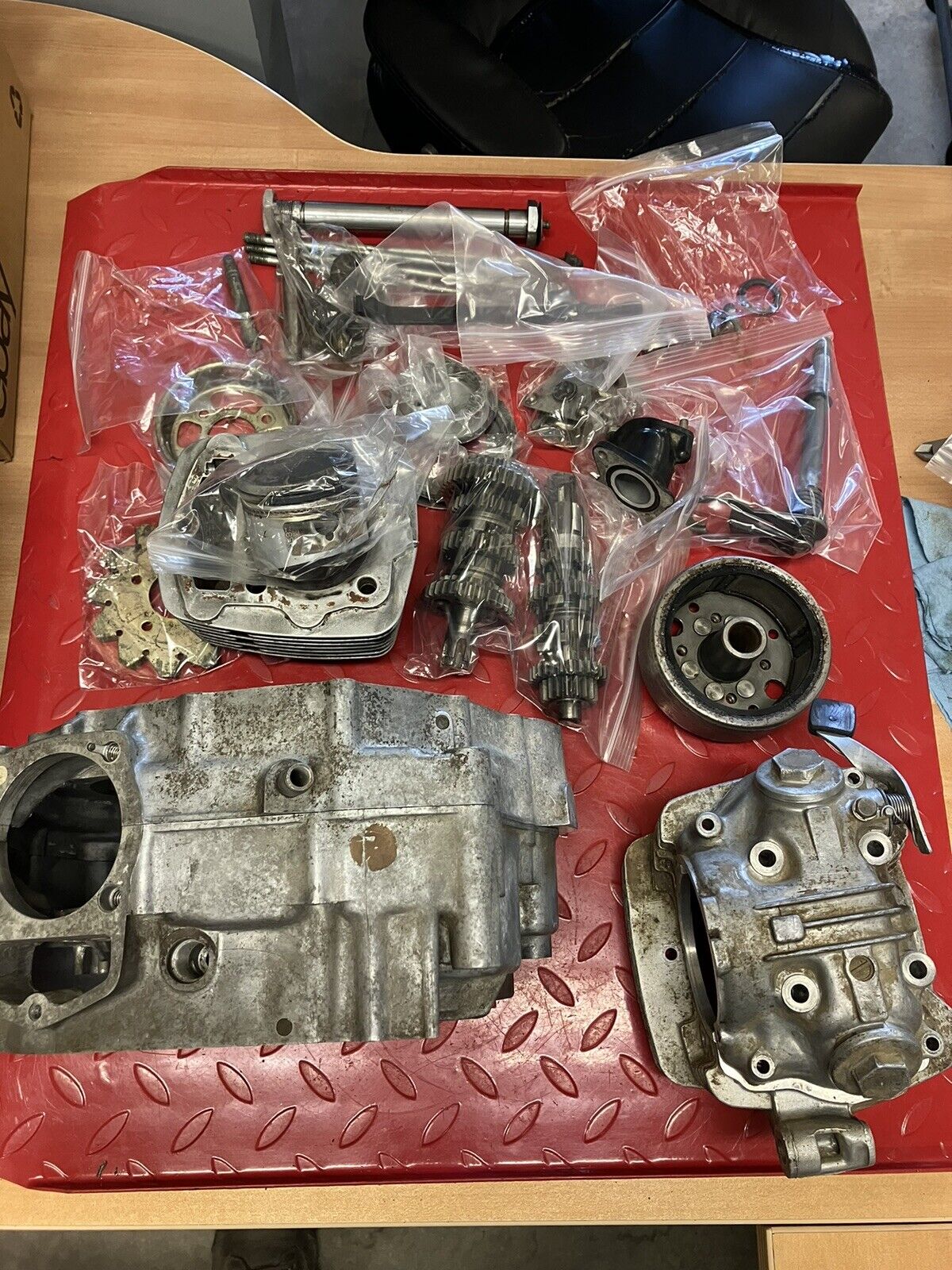 Honda ATC185 1980 engine motor parts crankcase transmission cylinder head