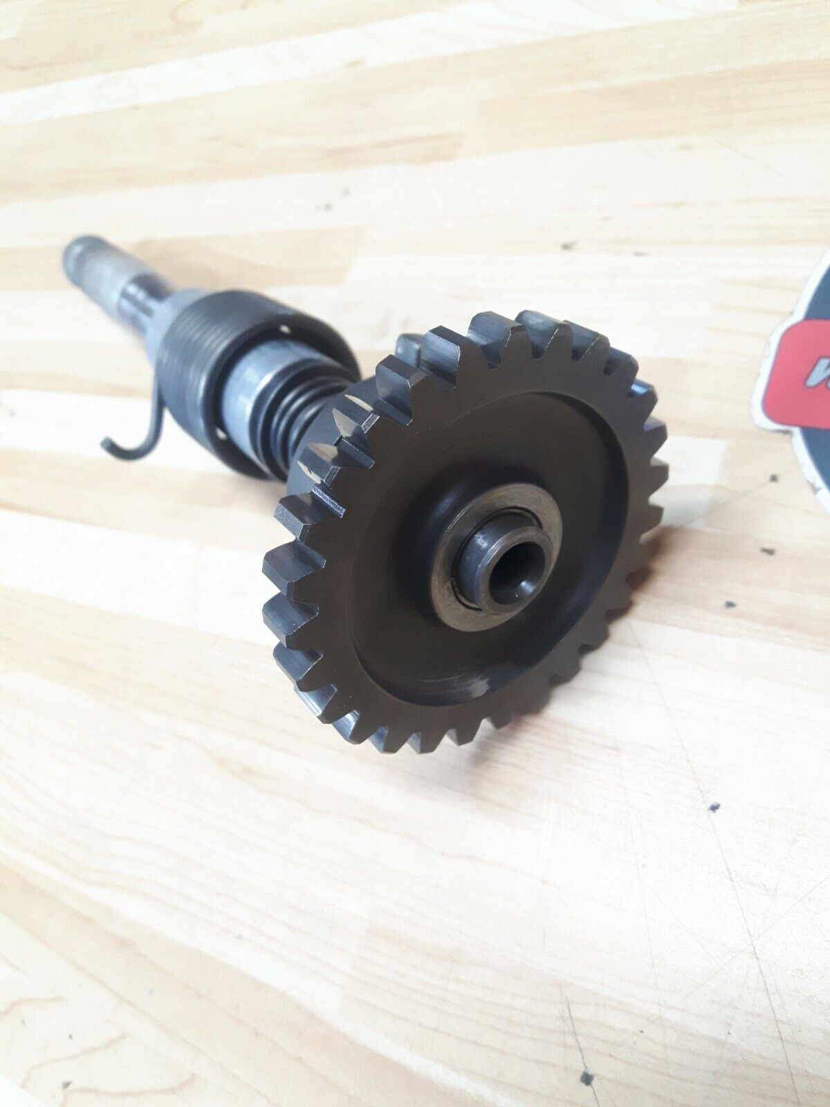 Honda CR125R 1981 kickstarter kick starter spindle shaft gear 28210-KA3-000 2