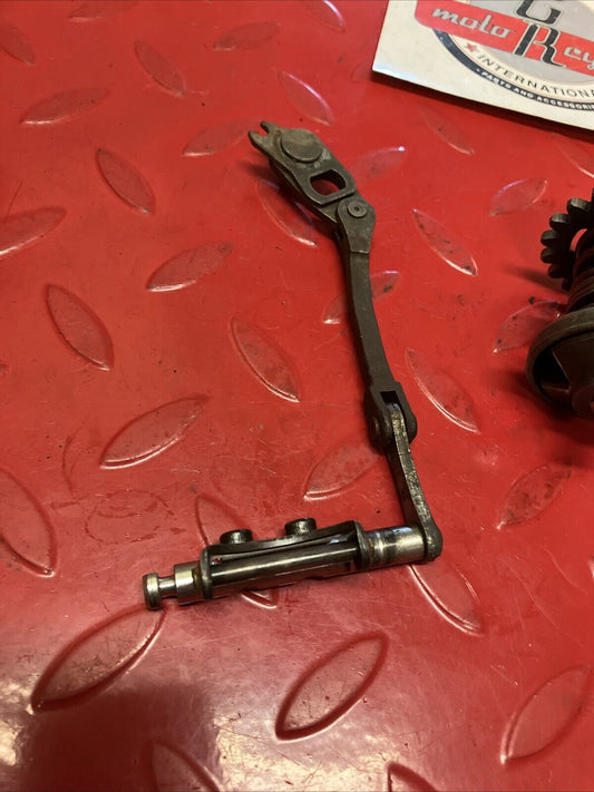 Yamaha YZ125 1983 exhaust power valve actuator push rod lever governor 1984 1985