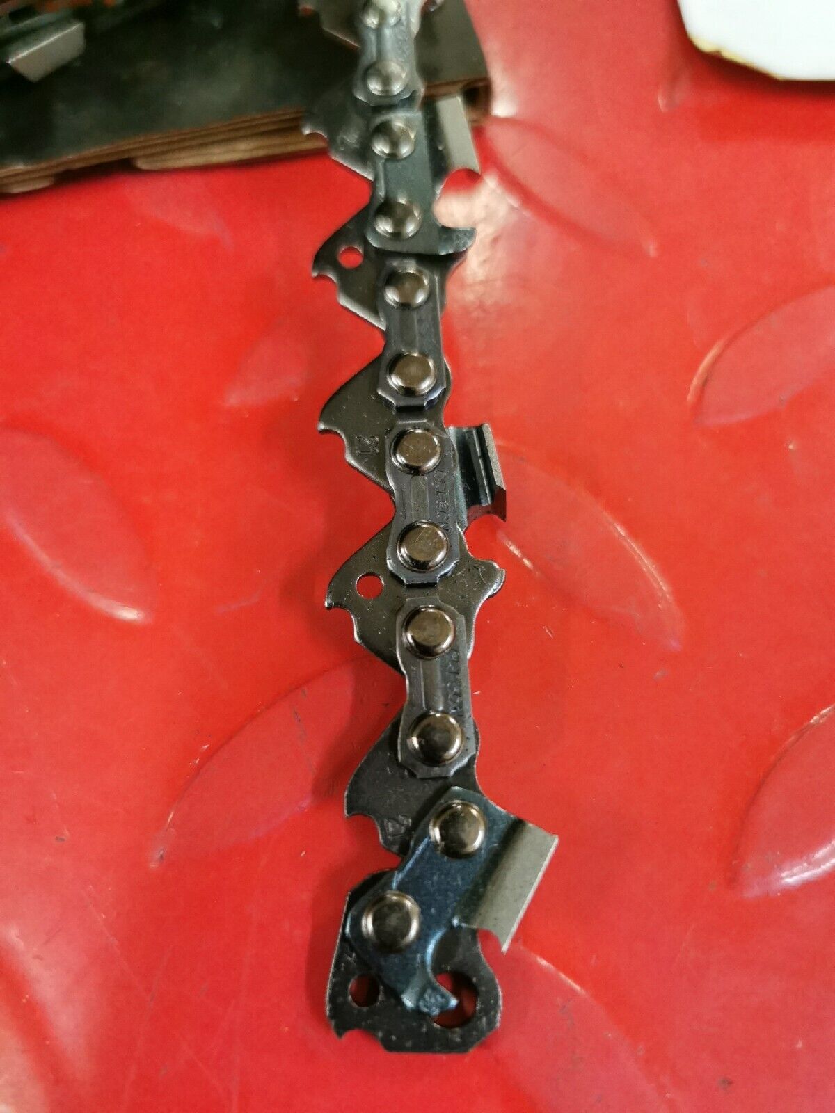 NOS OREGON  Power Cut  saw chain   325 pitch .058 gauge  21LPX025U  J11