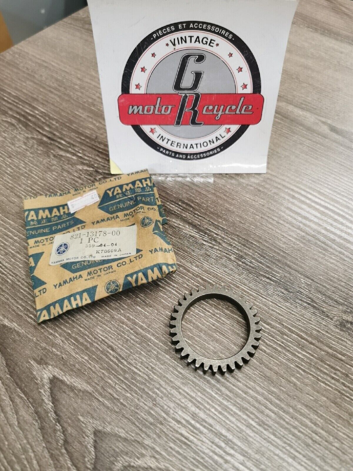 NOS YAMAHA TL433 TW433 OIL PUMP DRIVE GEAR 821-13178-00-00 Y56