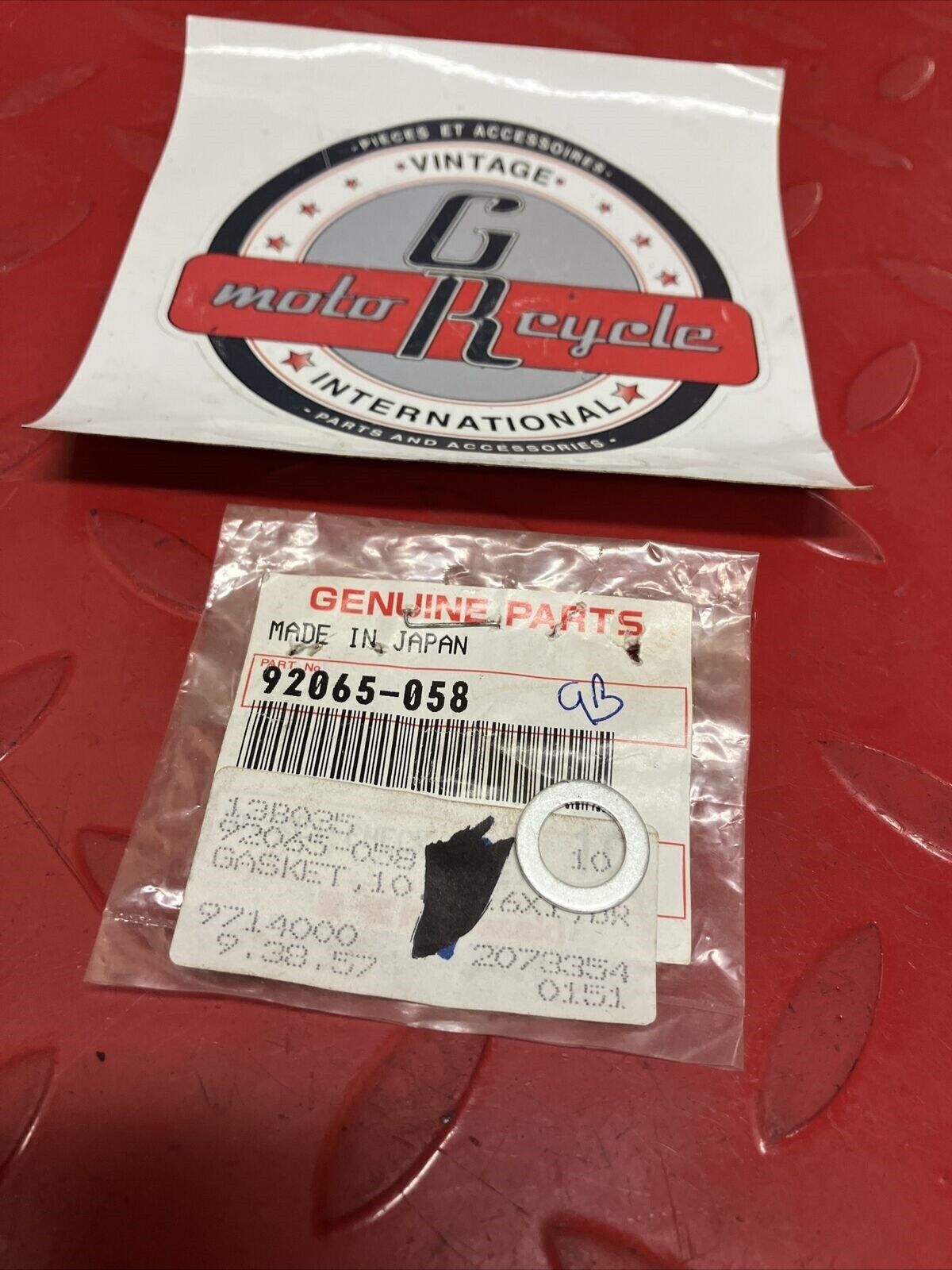 NOS KAWASAKI GASKET 10.5X16X1 92065-058 K14