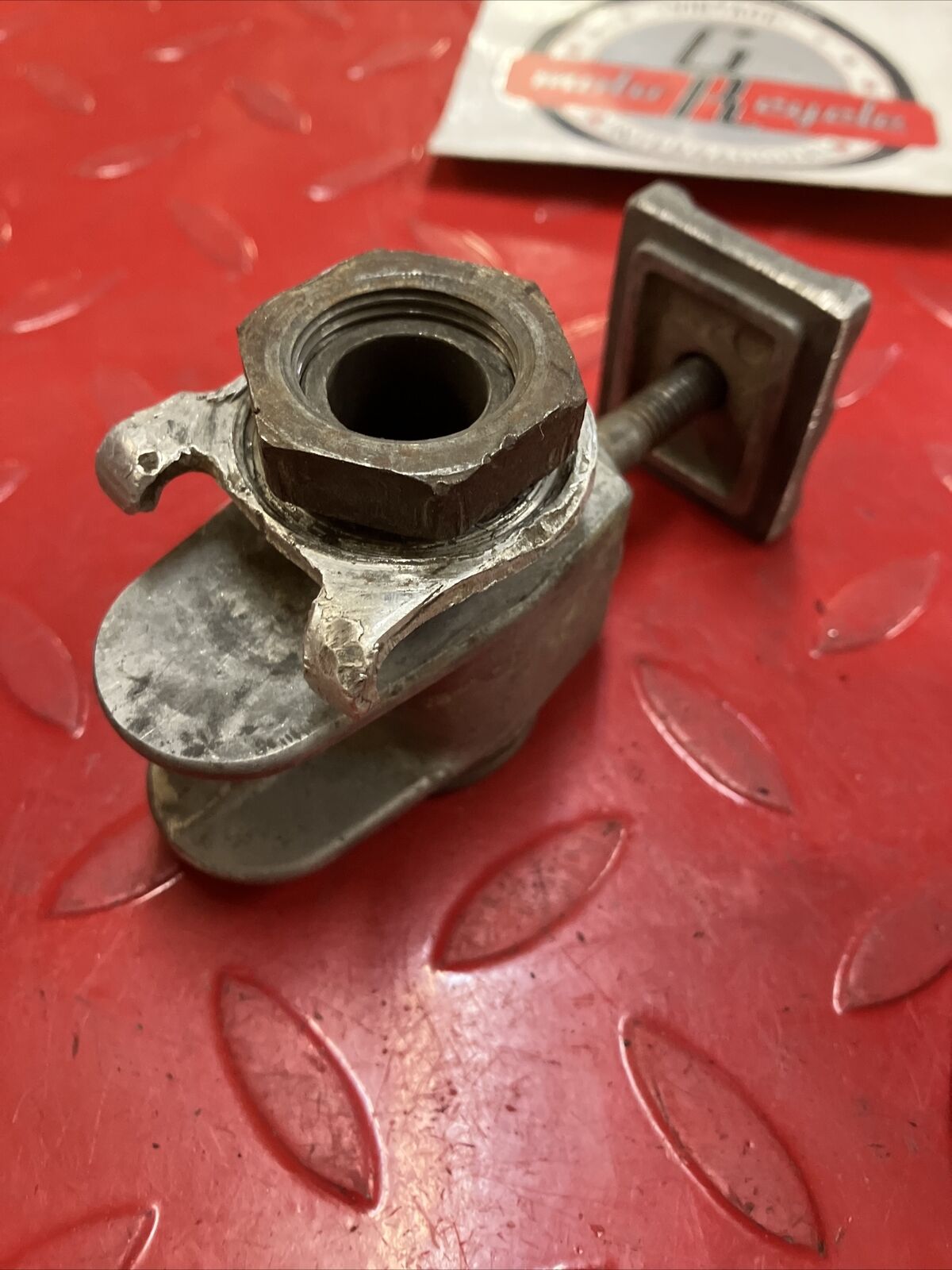 Suzuki RM125 1982 rear chain adjusters