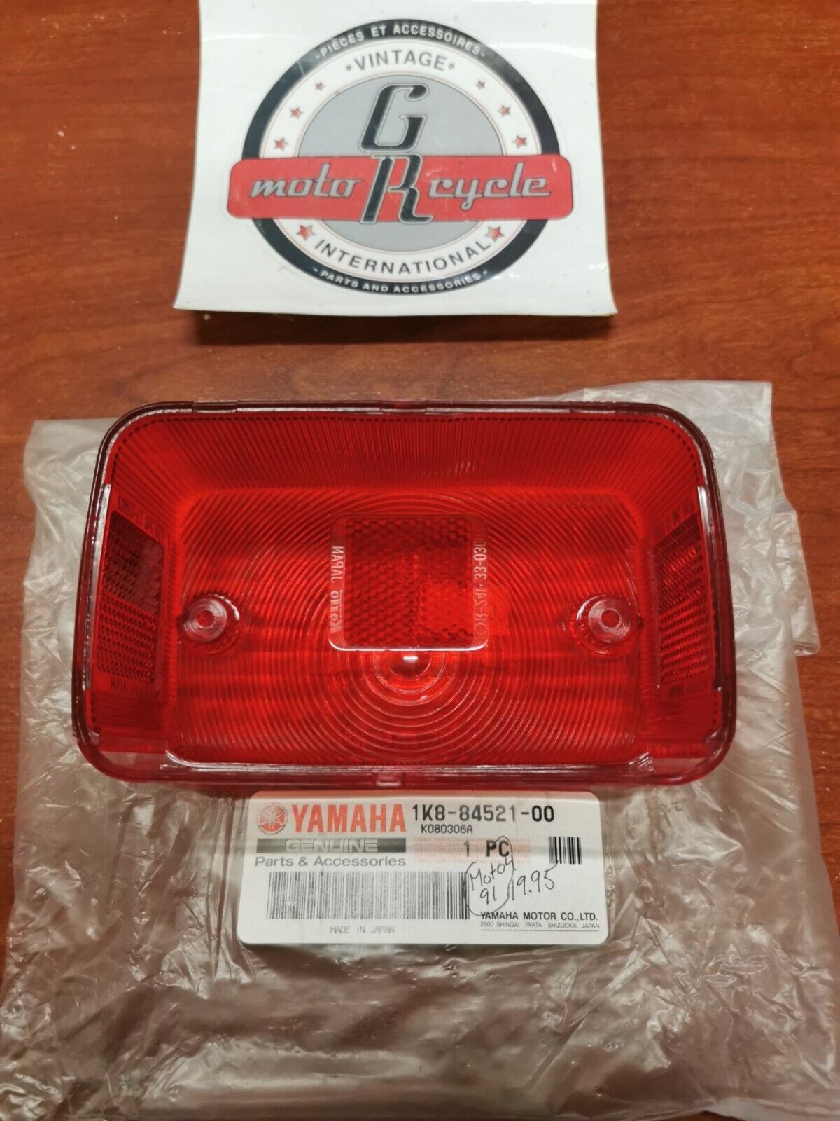 NEW NOS Yamaha YFM250 YFM350 YFM400 YFM600 TAILLIGHT LENS 1K8-84521-00-00 Y92