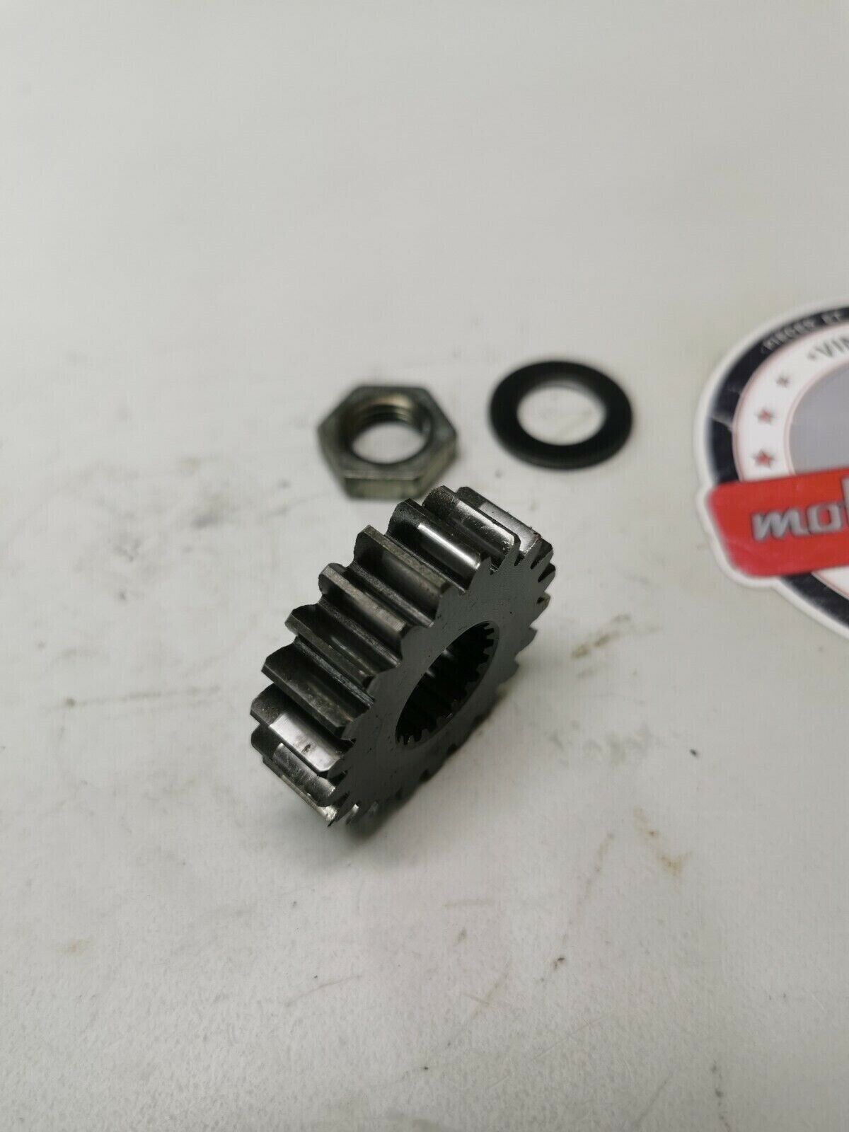 Suzuki PE175 1982 crankshaft primary drive gear 1978 1979 1980 1981 1983 1984